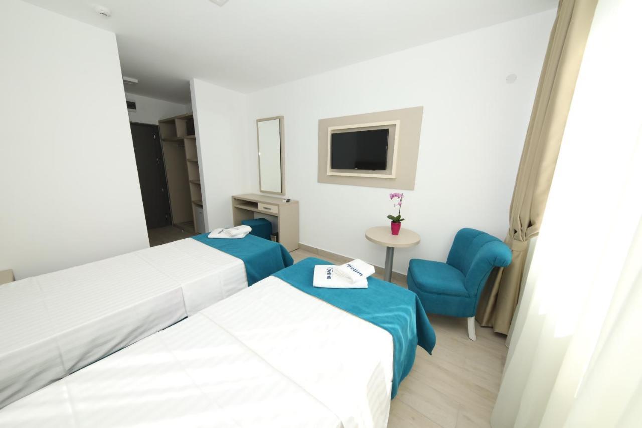 Hotel Delfin 3*