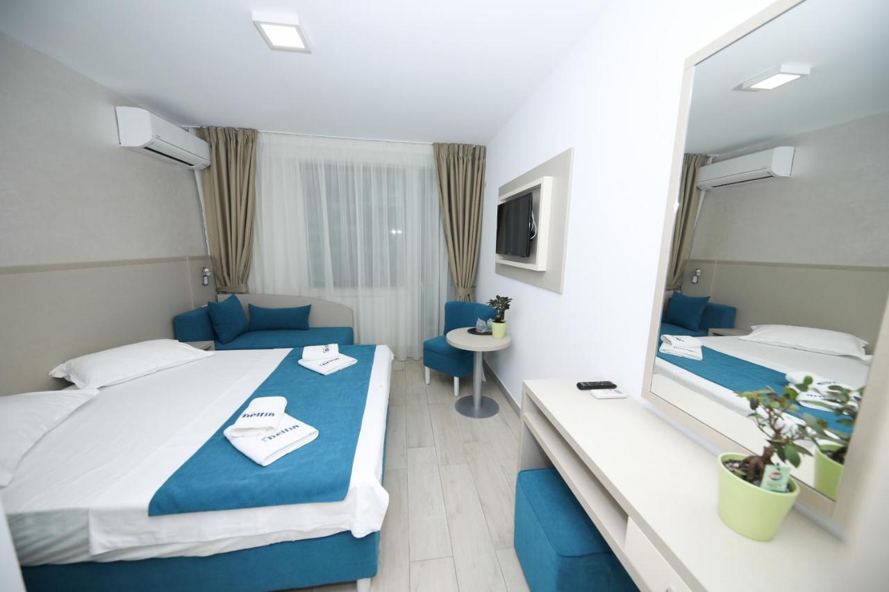 Delfin Hotel 3*